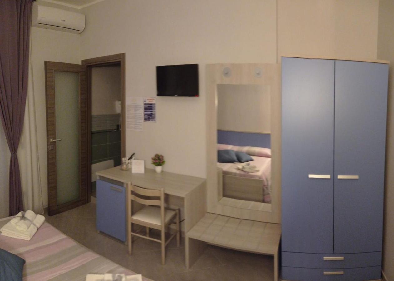Affittacamere Borgata Marina Roseto Capo Spulico Exterior foto